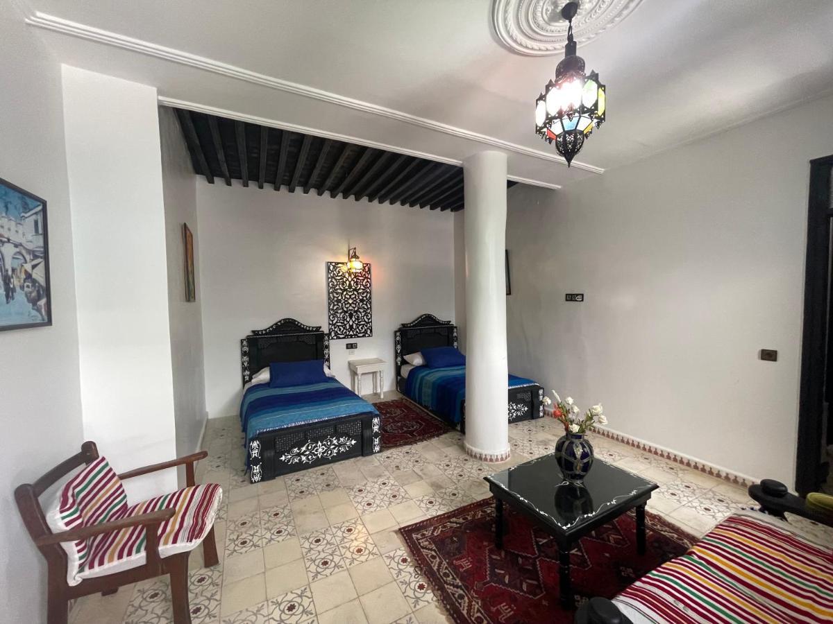 Tingis Riad